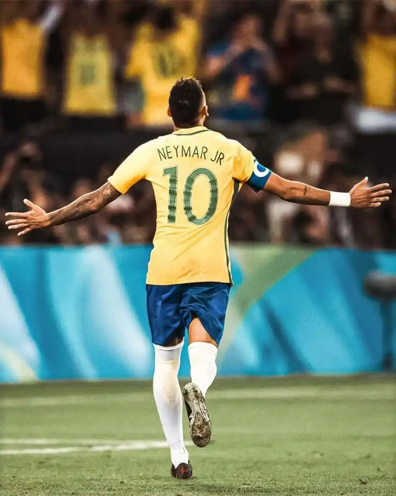 中场球员来 中场球员来